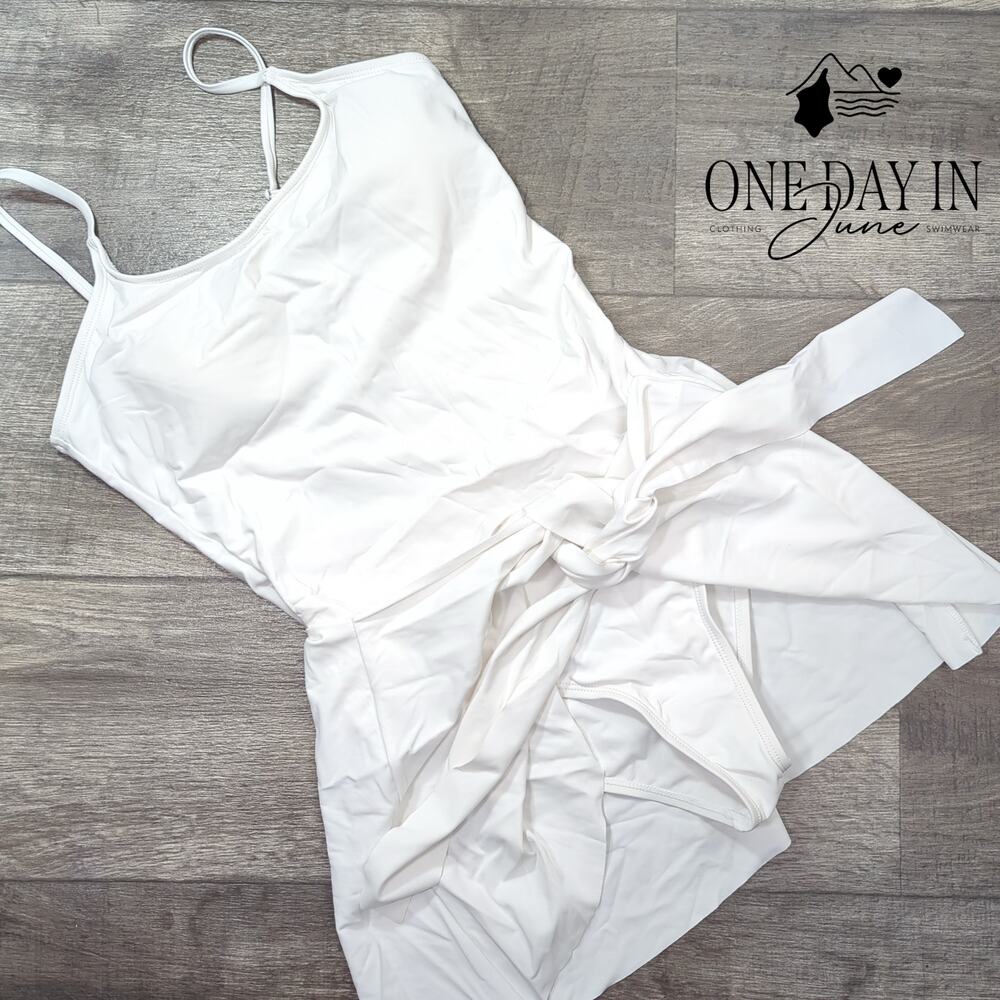 Charmo Skirted One Piece Size M
